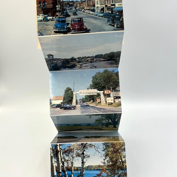 1950s Souvenir Views of HUNTSVILLE, MUSKOKA Ontario Canada Foldout Post Cards - Picture 3 of 4